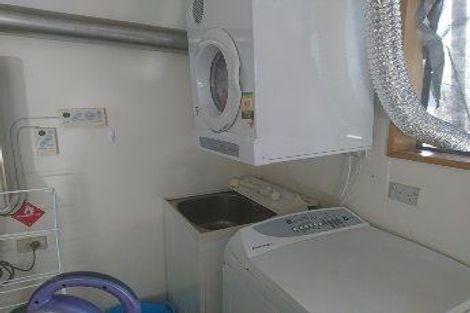 Photo of property in 2 Ragan Lane, Wanaka, 9305