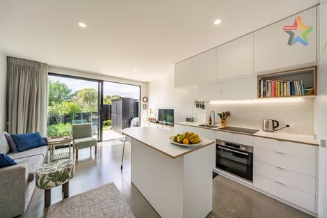 Photo of property in 21 Te Ara O Paetutu, Petone, Lower Hutt, 5012