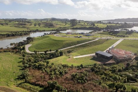Photo of property in 9 Waipatukahu Lane, Raglan, 3225