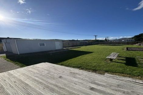 Photo of property in 124 Hewer Crescent, Naenae, Lower Hutt, 5011