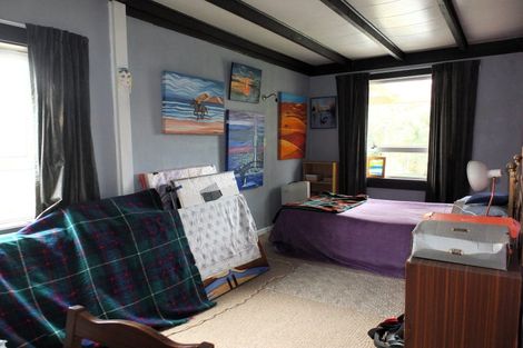 Photo of property in 13 Beach Street, Tangimoana, 4822