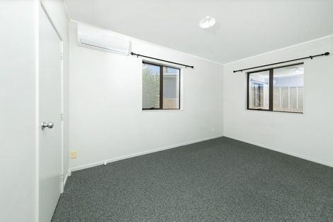 Photo of property in 19a Marewa Street, Te Atatu South, Auckland, 0610