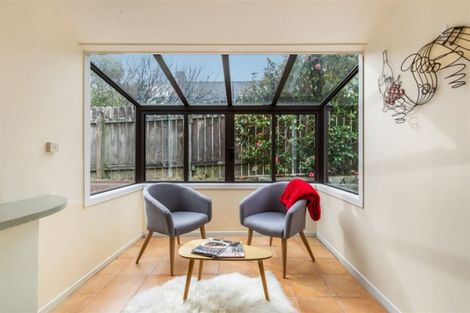 Photo of property in 112 Mark Avenue, Grenada Village, Wellington, 6037