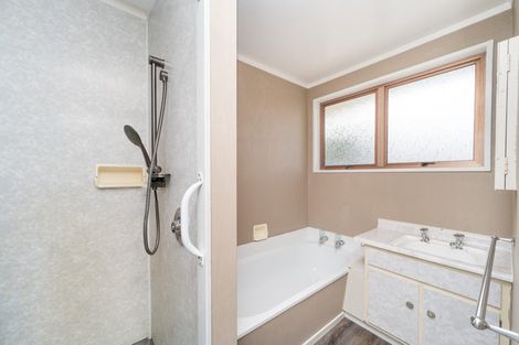 Photo of property in 1 John F Kennedy Drive, Milson, Palmerston North, 4414