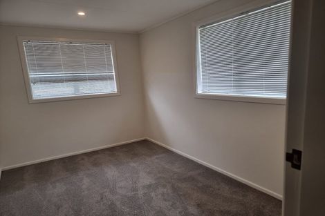 Photo of property in 32 Rangituhi Crescent, Takapuwahia, Porirua, 5022