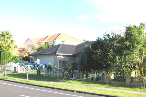 Photo of property in 21 Jane Eyre Drive, Somerville, Auckland, 2014