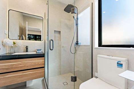 Photo of property in 2c Meadway, Sunnyhills, Auckland, 2010