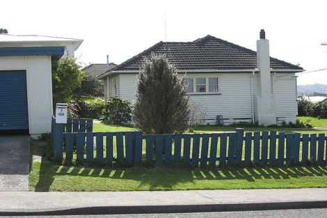 Photo of property in 2 Bledisloe Crescent, Wainuiomata, Lower Hutt, 5014
