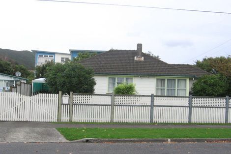 Photo of property in 10 Fisk Street, Naenae, Lower Hutt, 5011