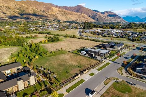 Photo of property in 12 Deans Drive, Wanaka, 9305