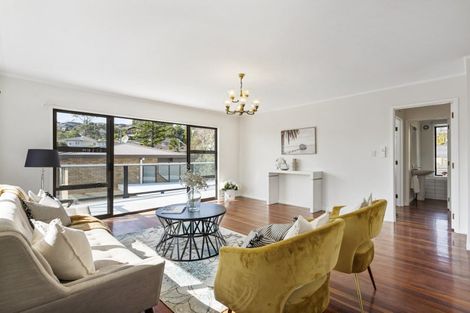 Photo of property in 10b Matipo Road, Mairangi Bay, Auckland, 0630