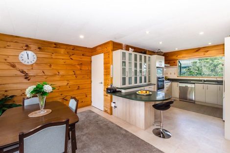 Photo of property in 6 Gates Road, Waikanae Beach, Waikanae, 5036
