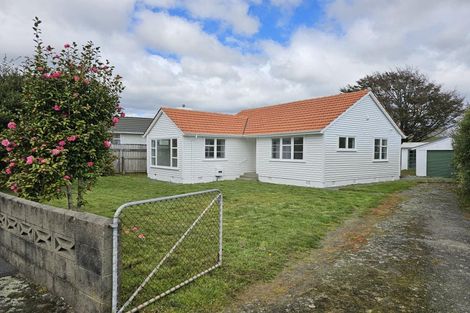 Photo of property in 62 Fraser Crescent, Elderslea, Upper Hutt, 5018