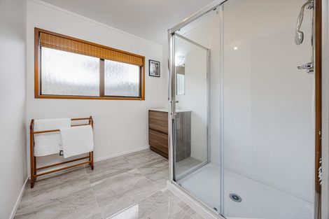 Photo of property in 161 Everglade Drive, Totara Heights, Auckland, 2105