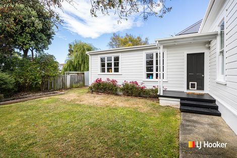 Photo of property in 23 Royal Crescent, Saint Kilda, Dunedin, 9012