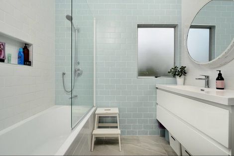 Photo of property in 3 West Harbour Drive, West Harbour, Auckland, 0618