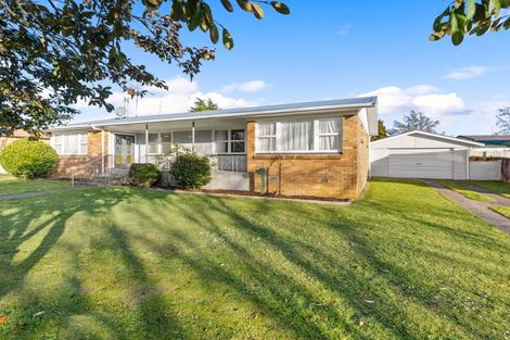 Photo of property in 17 Kenmore Place, Tokoroa, 3420