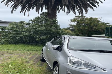 Photo of property in 1/23 Woodcote Drive, Glenfield, Auckland, 0629