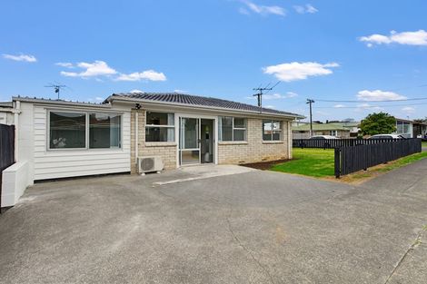 Photo of property in 1/5 Royal Arch Place, Rosehill, Papakura, 2113