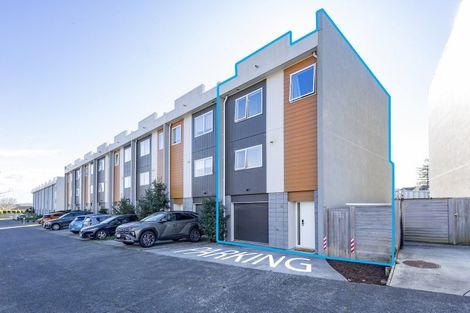 Photo of property in 101 Bordeaux Parade, Te Atatu South, Auckland, 0610