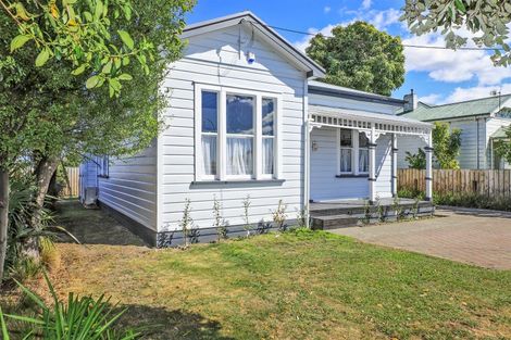 Photo of property in 125 Riverbend Road, Onekawa, Napier, 4110