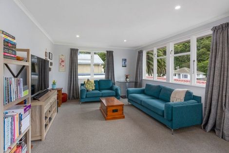 Photo of property in 91 Rangituhi Crescent, Takapuwahia, Porirua, 5022
