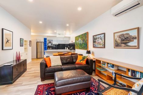 Photo of property in Henry Walton Flats, 3/2 Upper Queen Street, Auckland Central, Auckland, 1010