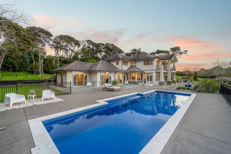 Photo of property in 1 Pearson Road, Whitford, Howick, 2571