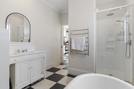 Photo of property in 4a Gloucester Road, Mount Maunganui, 3116