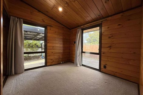 Photo of property in 2/68 Gibbons Street, Ebdentown, Upper Hutt, 5018