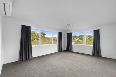Photo of property in 24 Saint Michaels Crescent, Kelburn, Wellington, 6012