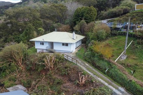 Photo of property in 11 Morepork Lane, Waipori Falls, Outram, 9073