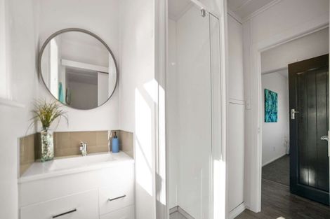 Photo of property in 49 Tauwhareparae Road, Tolaga Bay, 4077