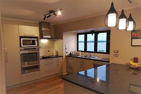 Photo of property in 37 St Annes Crescent, Wattle Downs, Auckland, 2103