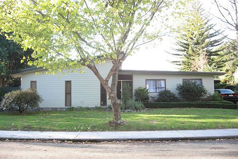 Photo of property in 5 Kew Grove, Raumati Beach, Paraparaumu, 5032