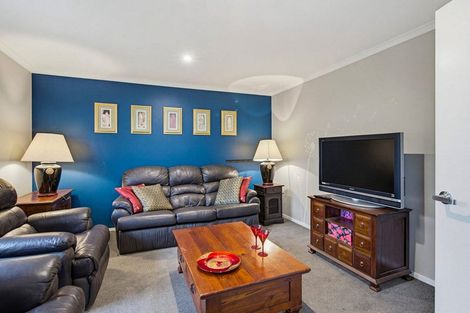 Photo of property in 63 Waipunahau Road, Waikanae, 5036