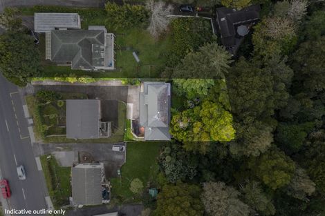 Photo of property in 1/51 Pupuke Road, Birkenhead, Auckland, 0627