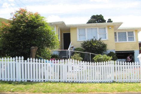 Photo of property in 30 Kapuka Road, Mangere Bridge, Auckland, 2022