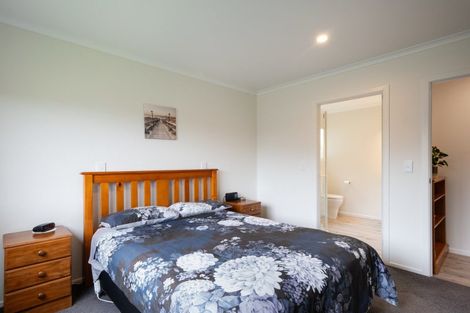 Photo of property in 52a Mako Mako Road, Levin, 5510