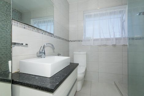 Photo of property in 1/97a Nile Road, Milford, Auckland, 0620