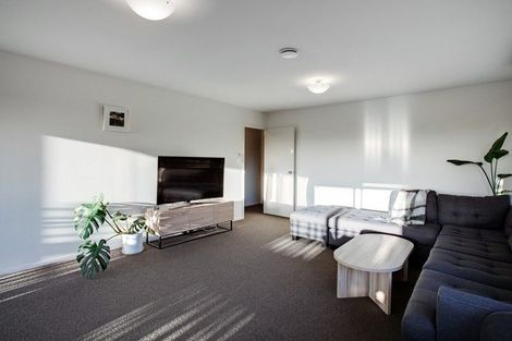 Photo of property in 1/41 Sungrove Rise, Sunnyvale, Auckland, 0612