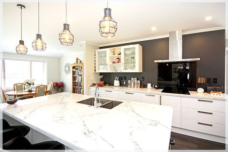 Photo of property in 10 Oxnam Place, Foxton Beach, Foxton, 4815