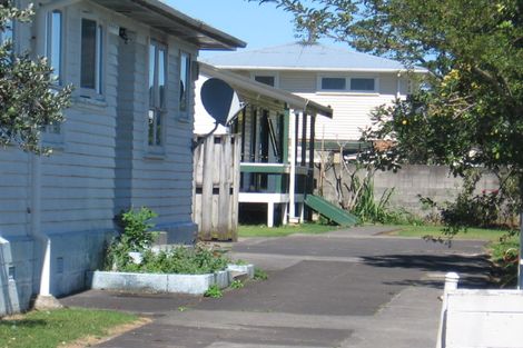 Photo of property in 1/22 Brains Road, Kelston, Auckland, 0602