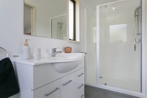 Photo of property in 58 Chesham Avenue, Waipahihi, Taupo, 3330