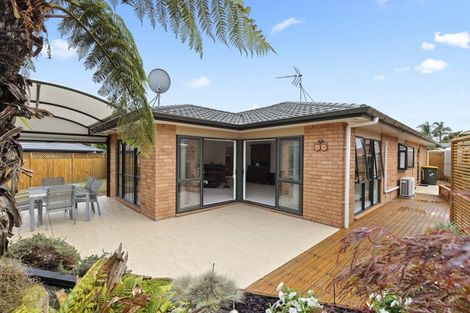 Photo of property in 7 Halstead Place, Huntington Park, Auckland, 2013