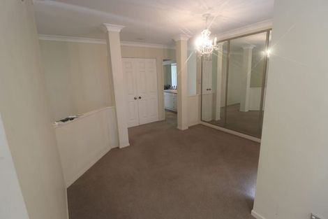 Photo of property in 6 Silkwood Grove, Totara Heights, Auckland, 2105