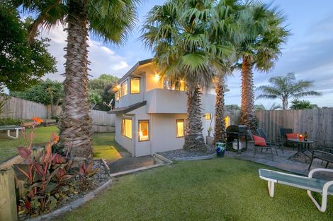 Photo of property in 45a Hogarth Rise, West Harbour, Auckland, 0618