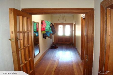 Photo of property in 44 Rolleston Street, Mount Cook, Wellington, 6021