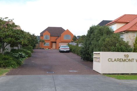 Photo of property in 19i Claremont Way, East Tamaki Heights, Auckland, 2016