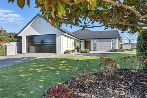 Photo of property in 43 Sycamore Close, Rangiora, 7400